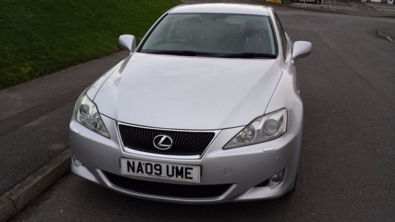 2009 LEXUS IS 220D SPORT image 1