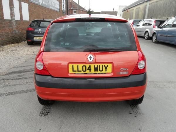 2004 Renault Clio 1.2 16v image 3