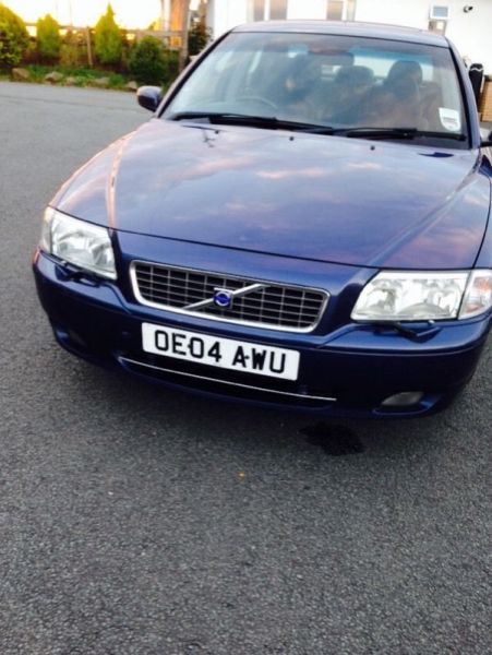 2004 Volvo S80 image 1
