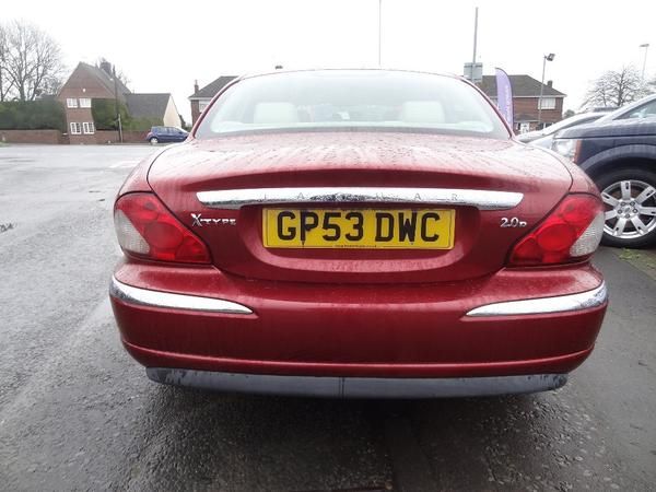 2003 Jaguar X-Type 2.0 D SE 4dr image 3