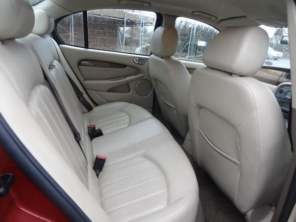 2003 Jaguar X-Type 2.0 D SE 4dr image 5