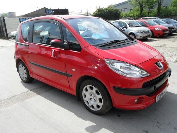 2006 Peugeot 1007 1.4 Dolce 3dr image 1