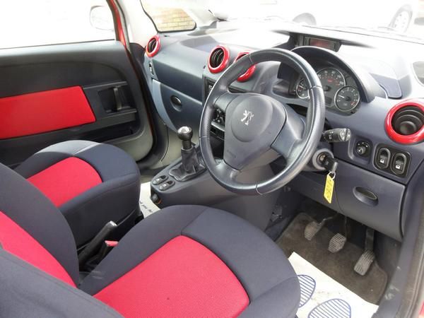 2006 Peugeot 1007 1.4 Dolce 3dr image 4