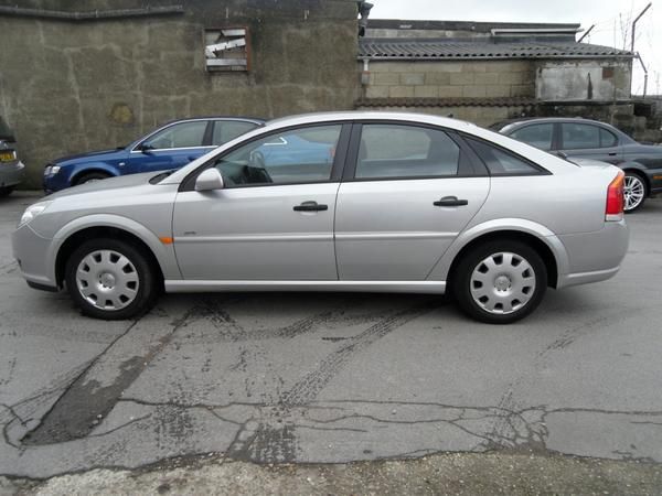 2007 Vauxhall Vectra 1.8 i image 2