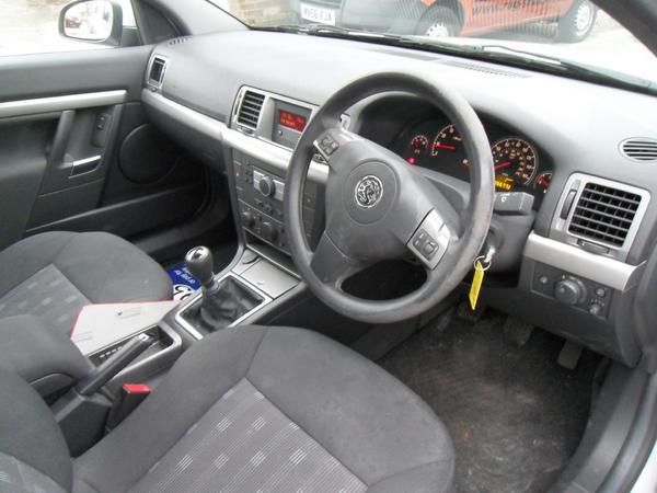 2007 Vauxhall Vectra 1.8 i image 4