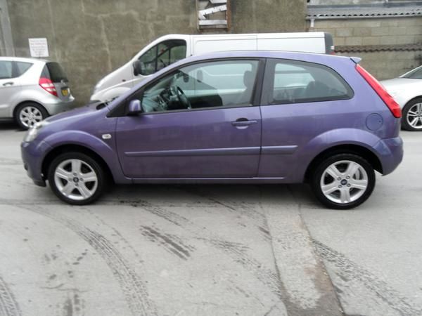 2008 Ford Fiesta 1.4 Zetec image 2