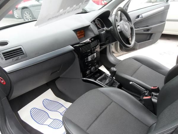 2007 Vauxhall Astra 1.8 i 16v image 5