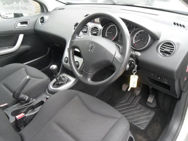 2008 Peugeot 308 1.6 VTi S 5dr image 4