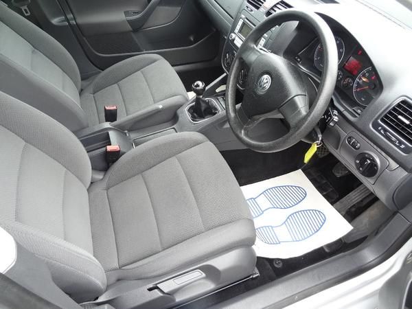 2006 Volkswagen Golf 1.9 TDI SE 5dr image 4