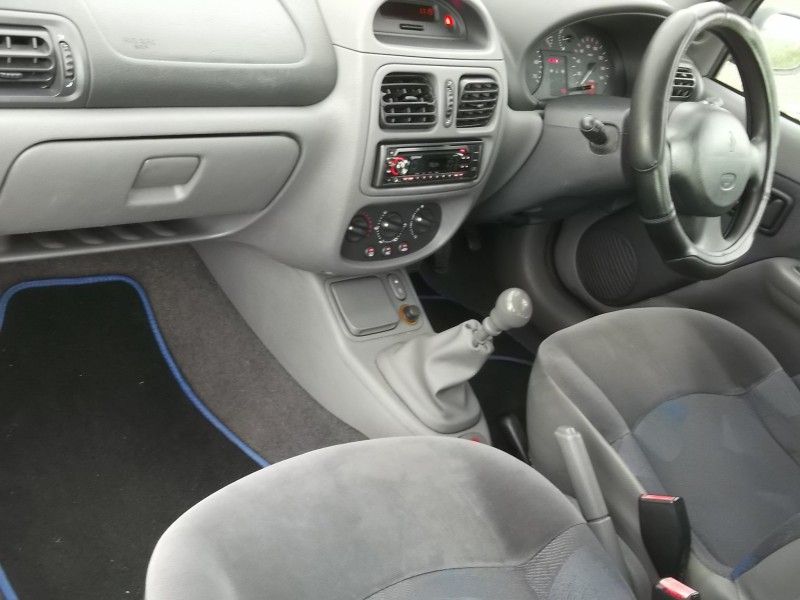 2000 RENAULT CLIO 1.4 ALIZE image 4