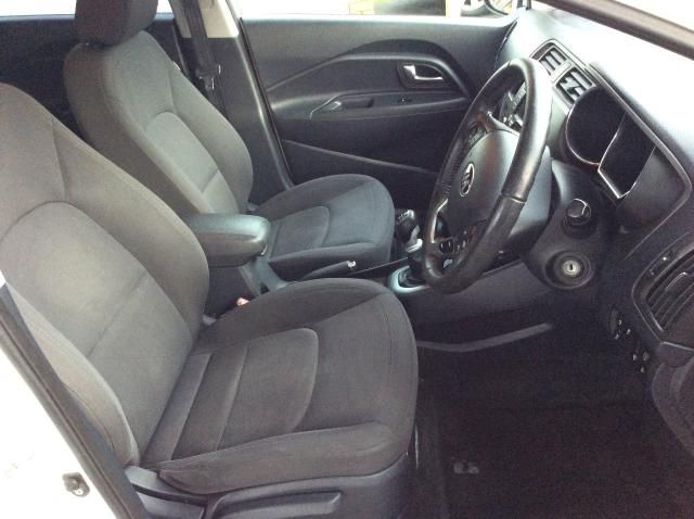2012 KIA RIO 1.4 CRDI 3 ECODYNAMICS 5d image 4