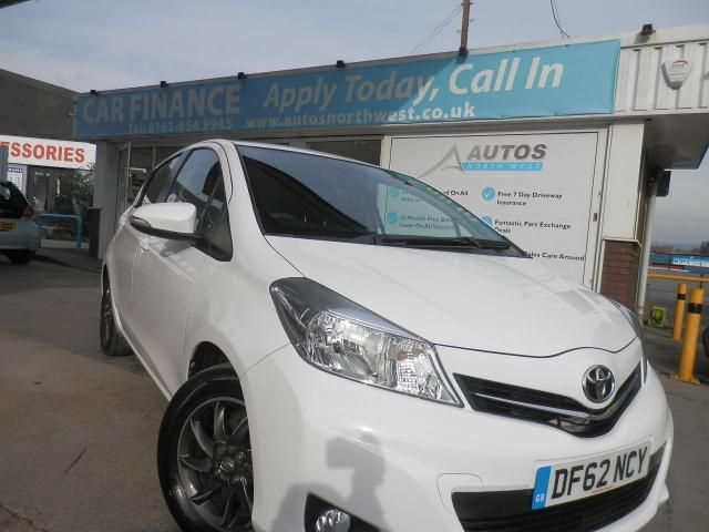 2013 TOYOTA YARIS 1.0 VVT-I EDITION 5d image 1