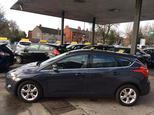 2012 FORD FOCUS 1.6 ZETEC TDCI 5d image 2