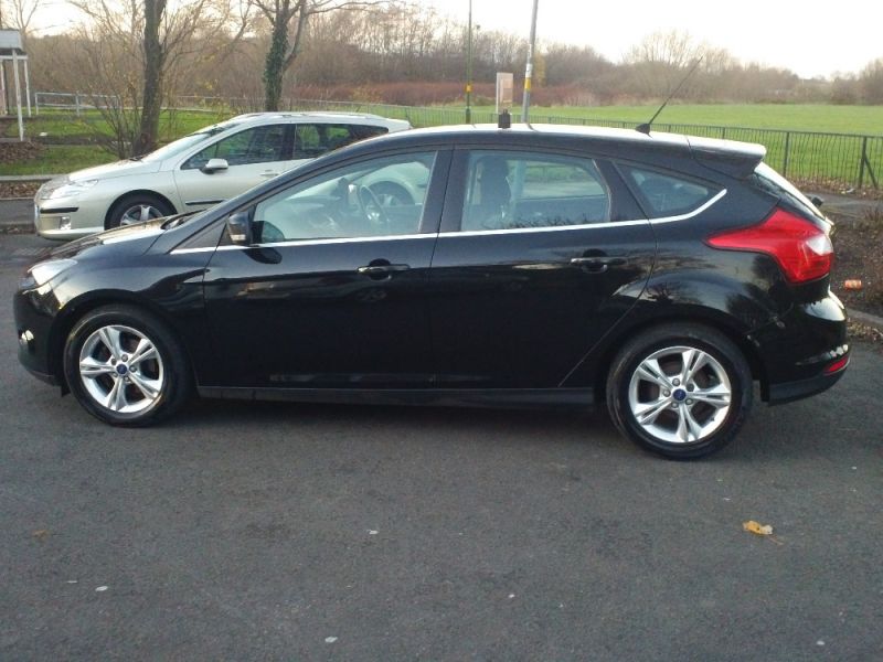2011 FORD FOCUS 1.6 image 2