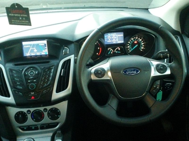 2011 FORD FOCUS 1.6 image 4