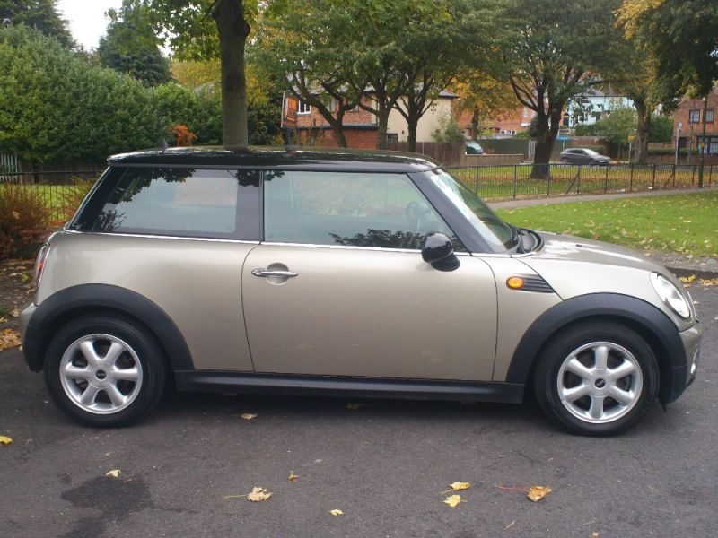 2008 MINI HATCH COOPER 1.6D image 2