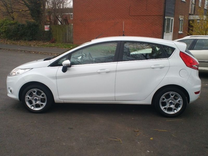 2011 FORD FIESTA 1.4 TDCi Zetec image 2