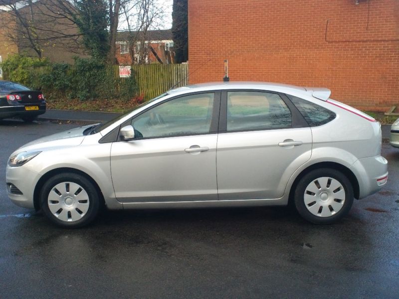 2011 FORD FOCUS 1.6 image 2