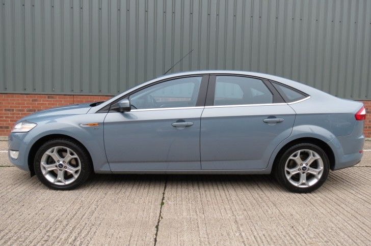 2010 Ford Mondeo 2.0 TDCi Titanium 5dr image 2
