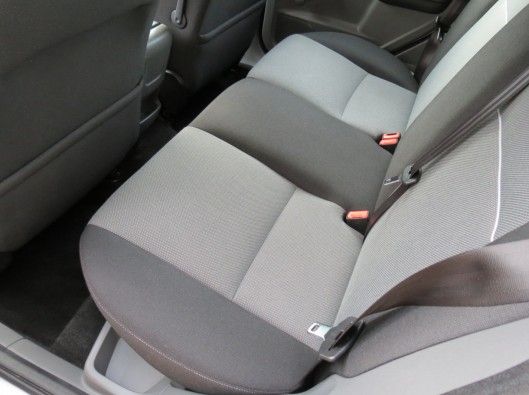 2011 Ford Focus 1.6 Zetec 5dr image 5