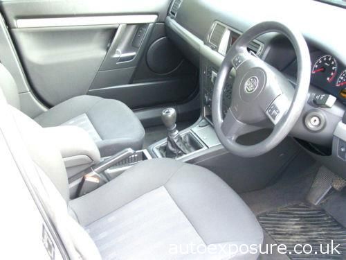 2008 Vauxhall Vectra 1.8i VVT LIFE 5 dr image 5