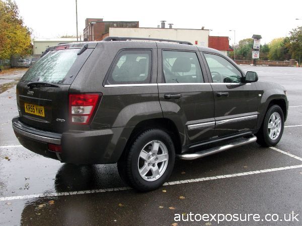 2005 Jeep Grand Cherokee 3.0 V6 image 2
