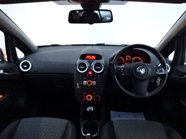 2011 VAUXHALL CORSA 1.4 SE 5d image 4