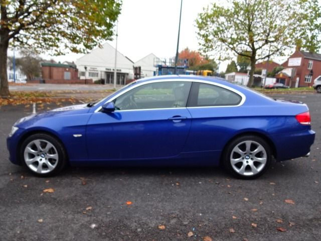 2008 BMW 3 SERIES 3.0 330I SE 2d image 2