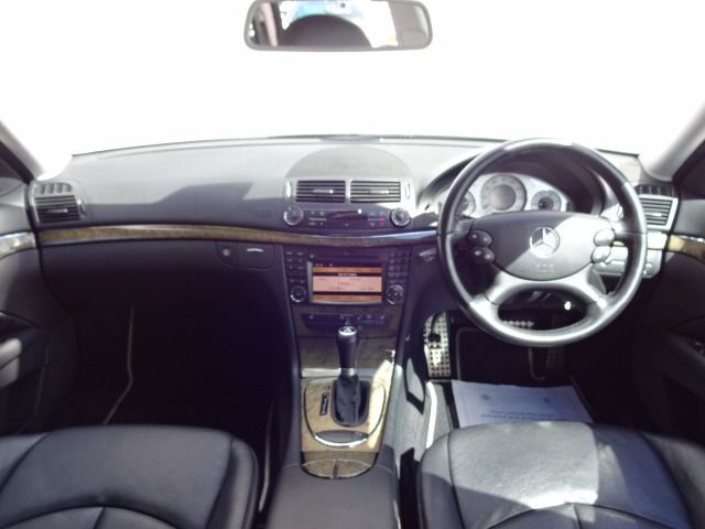 2007 MERCEDES-BENZ 3.0 E320 CDI SPORT 5d image 4