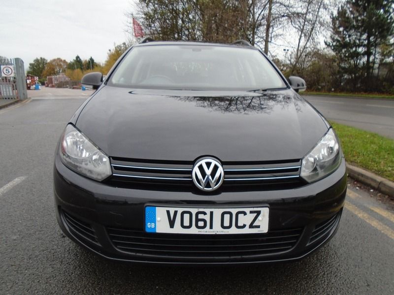 2011 Volkswagen Golf TDi SE TDI image 1