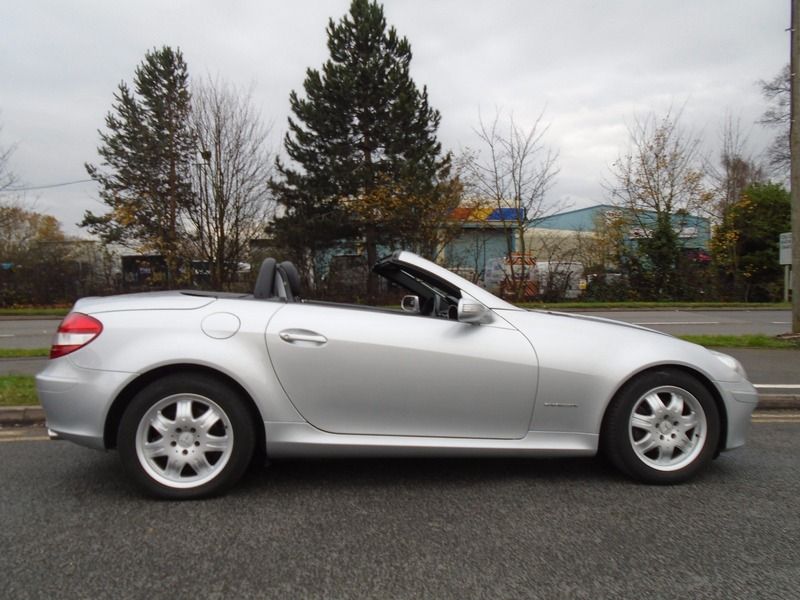 2006 Mercedes SLK200 Kompressor image 1
