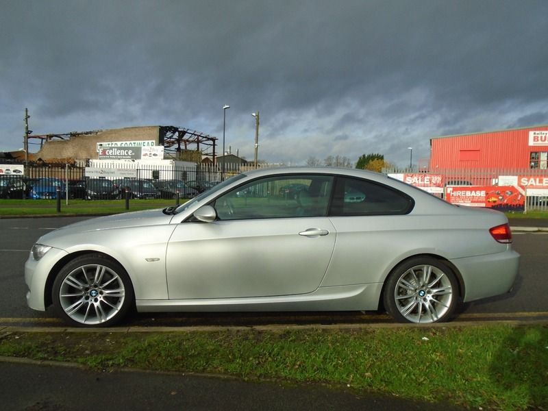2007 BMW 3 SERIES 330i M Sport image 1