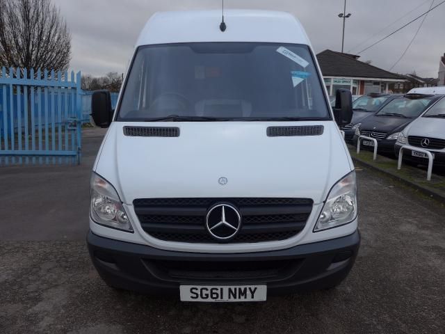 2011 MERCEDES-BENZ SPRINTER 210 CDI image 2
