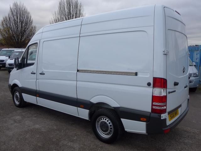 2011 MERCEDES-BENZ SPRINTER 210 CDI image 3