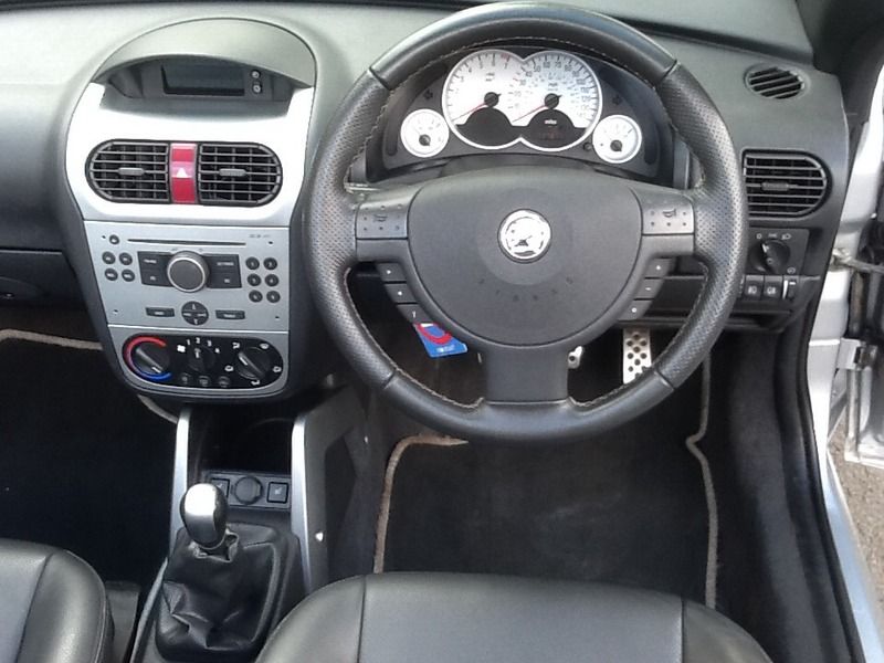 2008 Vauxhall Tigra Exclusiv 16V image 4