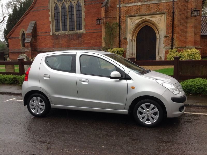 2011 Nissan Pixo N-tec image 2