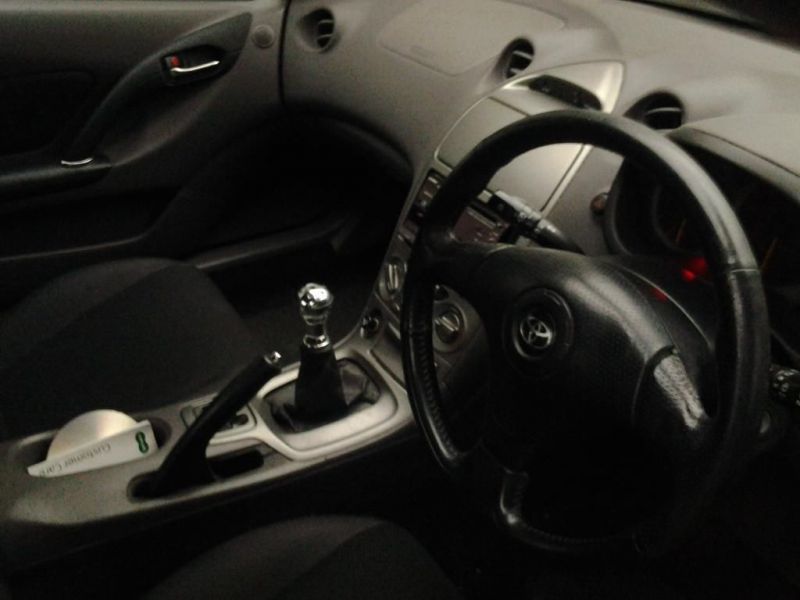 2002 Toyota Celica Coupe vvti image 3