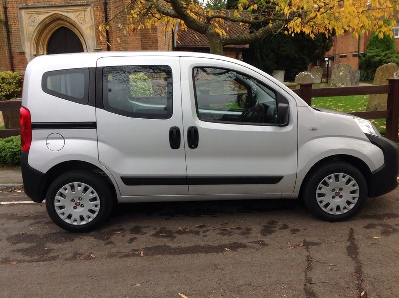 2010 Fiat Qubo Active image 2