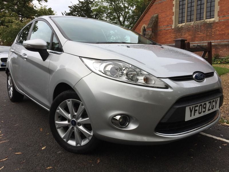 2009 Ford Fiesta Zetec image 1