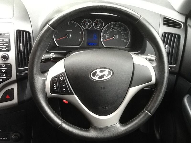 2010 Hyundai I30 Premium Crdi image 4