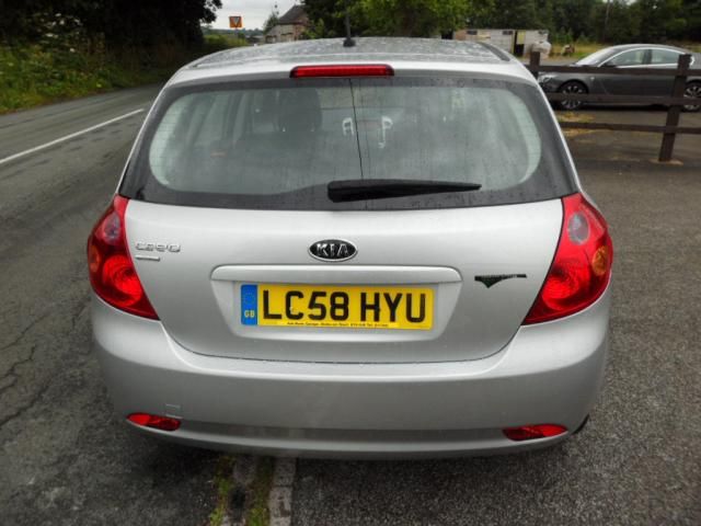 2008 KIA CEED 1.6 SR-7 5d image 3