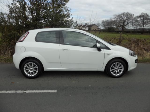 2011 FIAT PUNTO EVO 1.2 MYLIFE 3d image 2