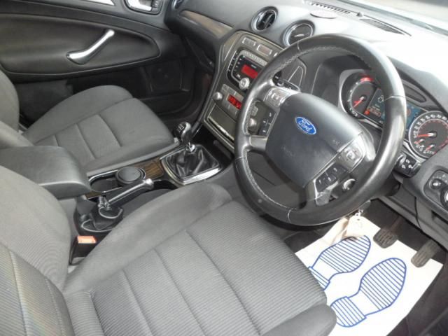 2010 FORD MONDEO 2.0 TITANIUM 140 TDCI 5d image 4