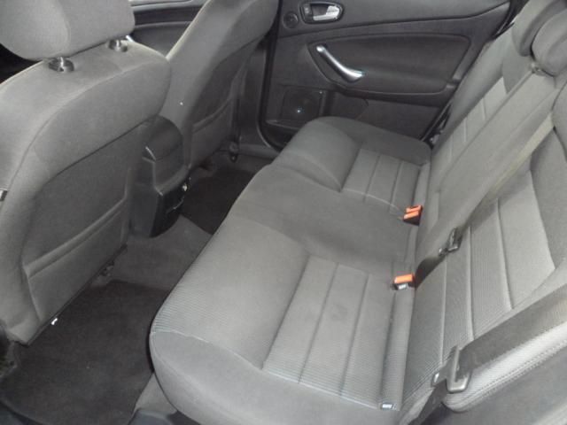 2010 FORD MONDEO 2.0 TITANIUM 140 TDCI 5d image 5