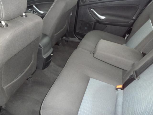 2010 FORD MONDEO 2.0 ZETEC TDCI 5d image 5