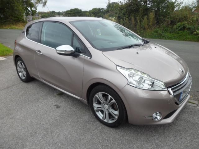 2012 PEUGEOT 208 1.4 ALLURE HDI 3d image 1
