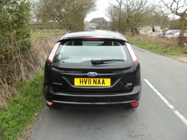 2011 FORD FOCUS 1.6 SPORT TDCI 5d image 3