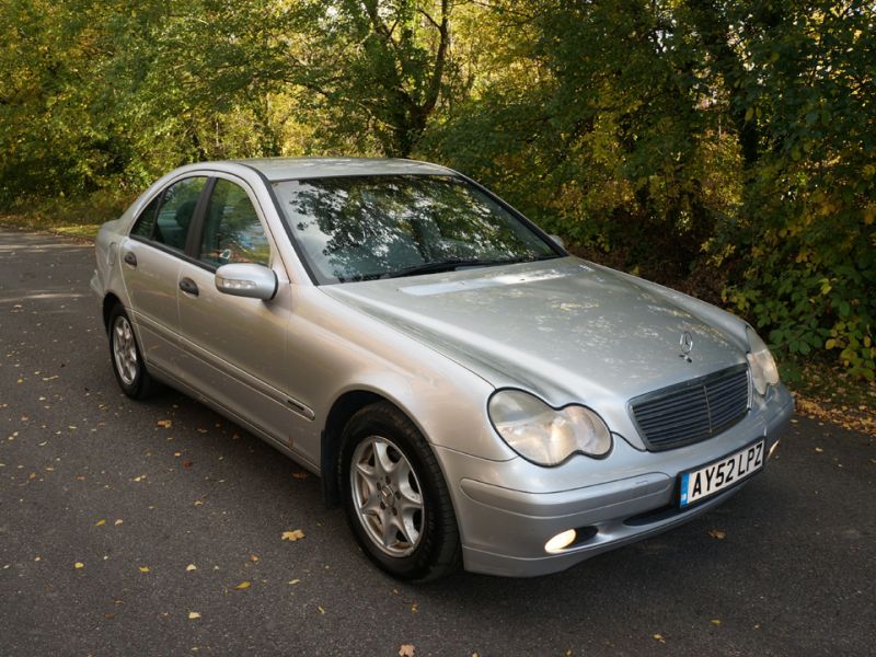 2002 MERCEDES C220 CDI image 1