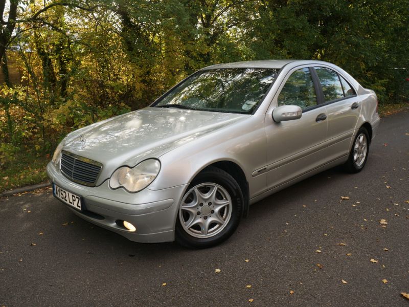 2002 MERCEDES C220 CDI image 2