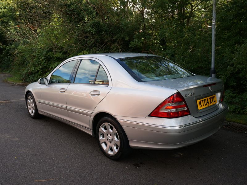 2004 MERCEDES C200 CDI image 3